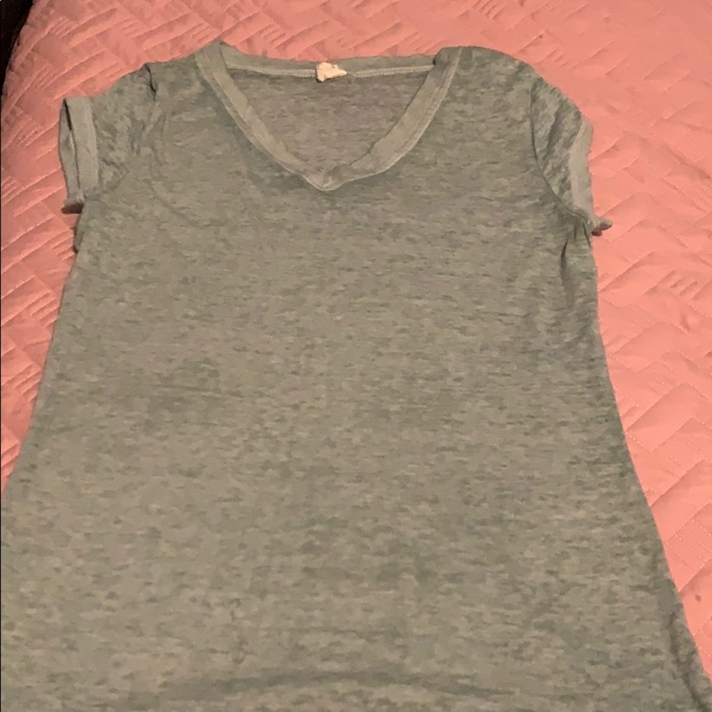 Green shirt - M